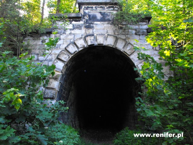 TUNEL KOLEJOWY POD MASYWEM WOŁOWCA 15